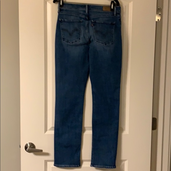 Levi’s Jeans - Picture 4 of 5